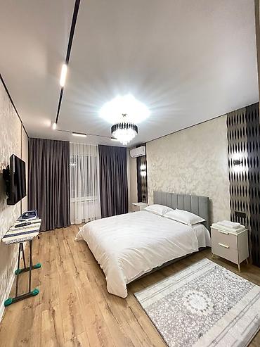 Посуточная аренда квартир: 1 комната, Душевая кабина, Постельное белье, Кондиционер — 12