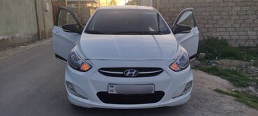 hyundai accent 2002: Hyundai Accent: 1.6 l | 2016 il Sedan