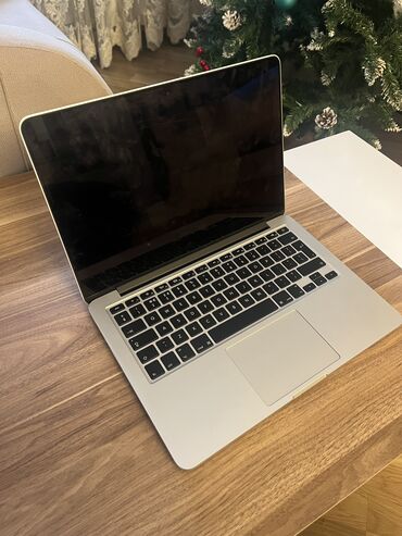 macbook çanta: İşlənmiş Apple MacBook, 13.3 ", Intel Core i5, 256 GB, Ünvandan götürmə