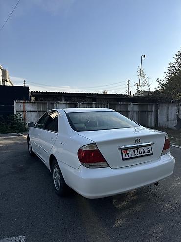 byd e2 2025: Toyota Camry: 2002 г., 2.4 л, Автомат, Бензин, Седан — 5