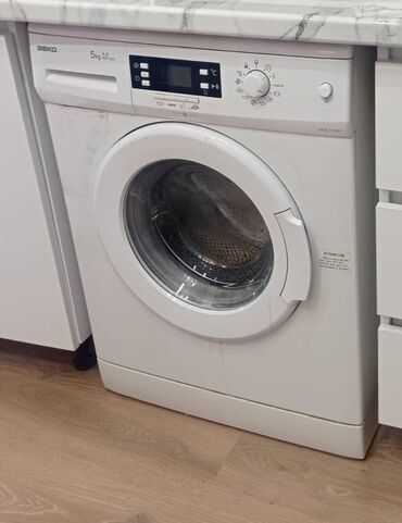 продам нерабочую стиральную машину: Стиральная машина Beko, Б/у, Автомат, До 5 кг, Полноразмерная