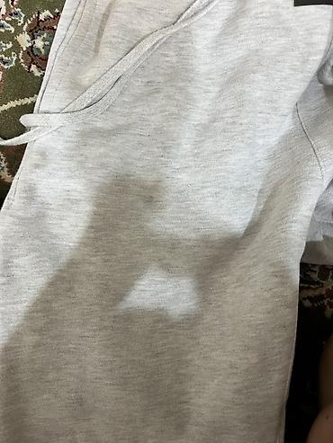 lining бу: Серые спортивные штаны Essentials Fear of God. - Прямой крой, средняя — 4