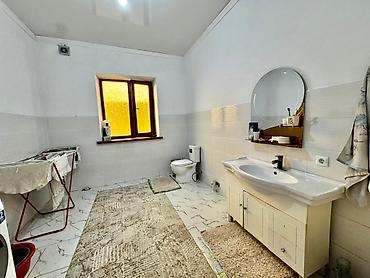 Продажа коттеджей и домов: 6 комнат и более, 300 м², 4 соток, Бишкек, Кок-Жар ж/м Агентство недвижимости — 12
