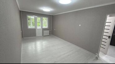квартира в аренду в оше: 1 бөлмө, 37 кв. м, 104-серия, 1 кабат, Евроремонт