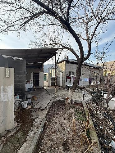 Sale of cottages and houses: 🔷 Продаётся саманный дом в селе Сокулук 🔷 От центральной трассы — 350 — 10