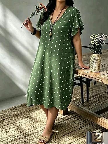 lil solid boje: Haljina za punije
2XL 3XL 4XL 
2.800 dinara
ML — 2