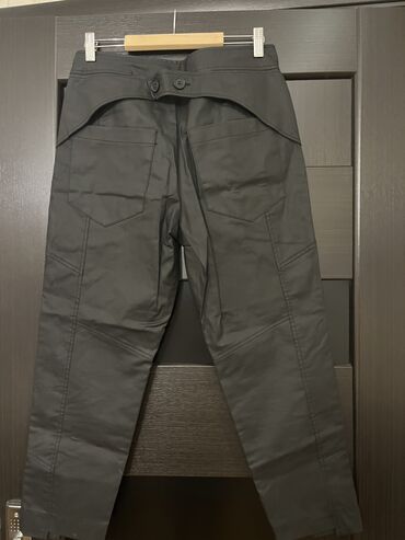 Heykəlciklər: Zara deri görünümlü, düz biçimli şalvar. S razmerdir ama Oversize — 11