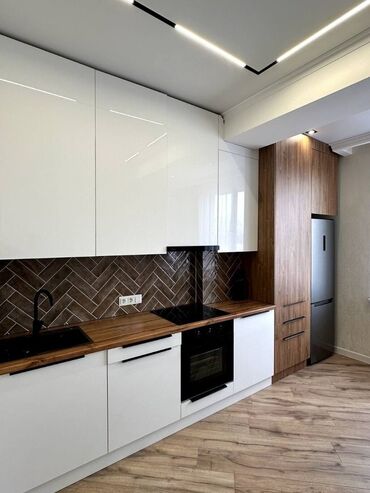 срочно продам квартиру в баку: 1 бөлмө, 40 кв. м, Элитка, 12 кабат, Дизайнердик ремонт