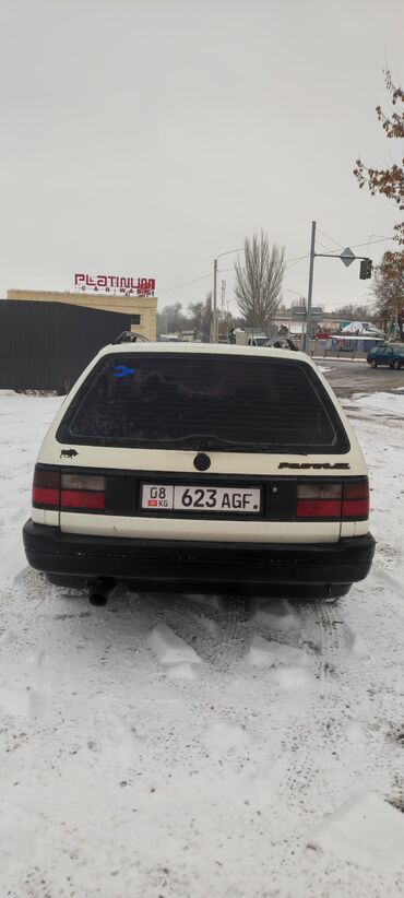 мотор кронос: Volkswagen Passat: 1992 г., 1.8 л, Механика, Бензин, Универсал