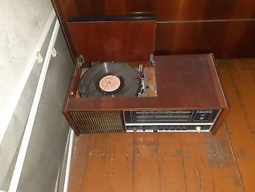radio detal: Vintage məişət texnikası və dekor dəsti 1) Radiola “Рассвет-307” — 1