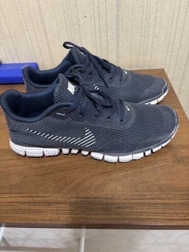 Кроссовки и спортивная обувь: Б/у отдам хорошо — 10