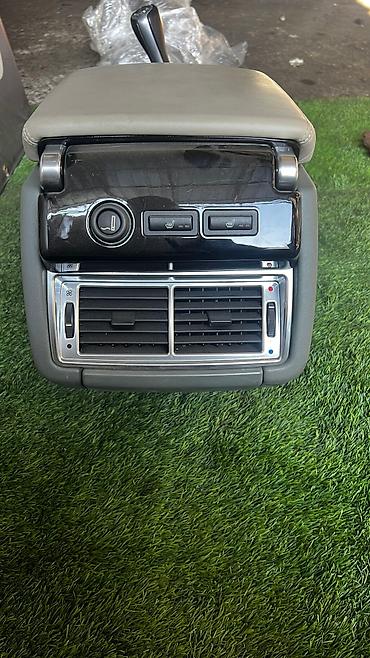 Другие детали салона: Запчасти на Range Rover В наличии средние консоли, подлокотники На — 9