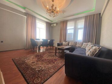 Uzunmüddətli kirayə mənzillər: 3 otaqlı, Yeni tikili, m. Əhmədli, 109 kv. m