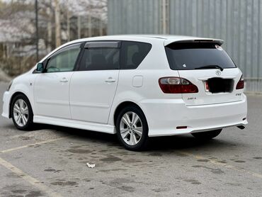 Toyota: Toyota Ipsum: 2004 г., 2.4 л, Автомат, Бензин, Минивэн — 5