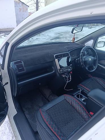 Honda: Honda Stream: 2002 г., 2 л, Автомат, Бензин, Минивэн — 8