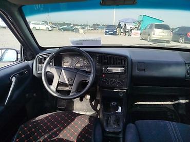 belarus 892 2: Volkswagen — салон и передняя панель - Руль с фирменным логотипом VW — 1