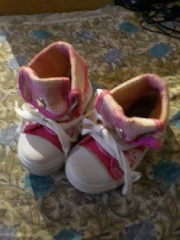 Dečija obuća: Patikice za bebe 20 broj ocuvane slabo su nosene sto se vidi na