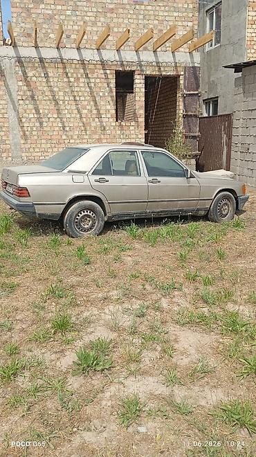 e34 2 5: Mercedes-Benz 190: 1990 г., Бензин, Седан — 2