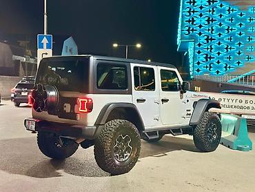 2 8: Jeep Wrangler: 2020 г., 2 л, Автомат, Бензин, Внедорожник — 4