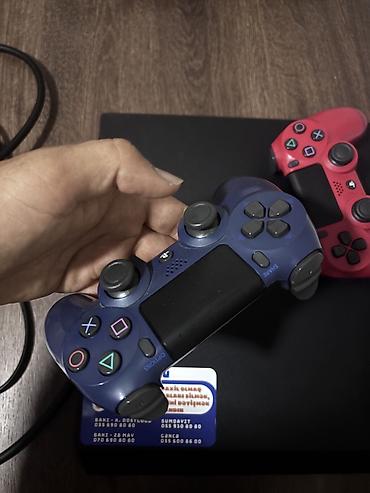 ps4 usb kabel original: PlayStation 4 pro 1 TB komplekt + plus (1 illik pulsuz oyun yükləmək) — 2