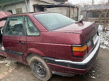 Volkswagen: Volkswagen Passat: 1989 г., 1.8 л — 1