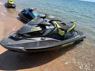 Мототехника: Гидроцикл Sea‑Doo GTX (серый/неоново‑жёлтый) - Туринговый трёхместный — 1