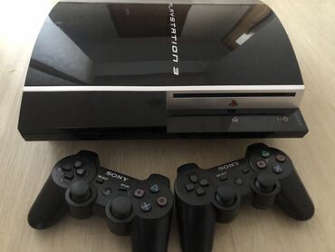 PS3 (Sony PlayStation 3): PlayStation 3 1 ci nəsil 35 dene oyunu var internete girir üzərində