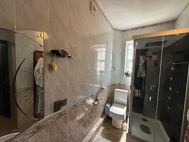 Продажа коттеджей и домов: 6 комнат и более, 200 м², 10 соток, Бишкек, Риэлтор — 20
