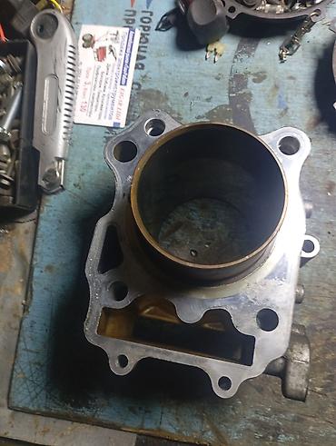 Двигатели, моторы и ГБЦ: ГБЦ Suzuki 0.2 л, Оригинал — 3