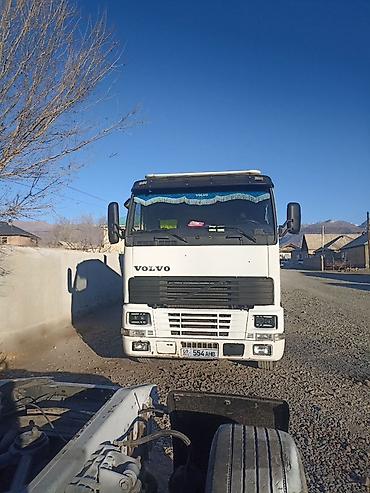 шланги для мойки высокого давления: Тягач, Volvo, 2002 г., Тентованный — 1