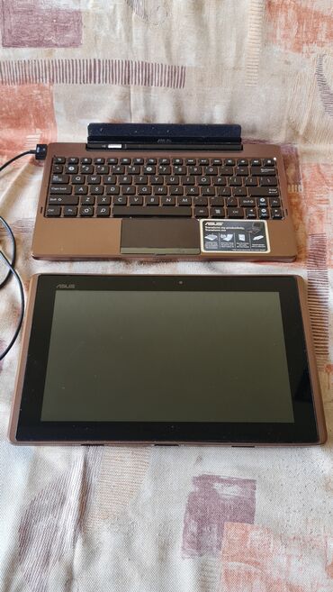 ASUS: ASUS Transformer Book – hibridni uređaj (tablet + dok tastatura) kao — 23