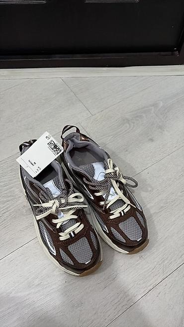 pull and: Кроссовки H&M, стиль ретро-раннер. - Верх: сочетание сетки и — 3