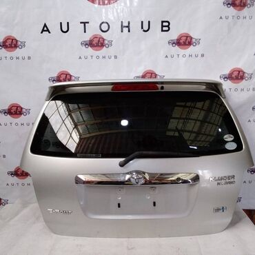 Щитки приборов: Крышка багажника Toyota at lalafo.kg Щитки приборов: Крышка багажника Toyota