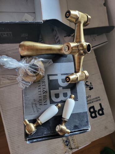 Duş üçün kranlar: Salam temiz buronza heresinen 2 desdi cox baha almlṣam tek tek — 9