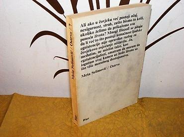 planika: Ostrvo Mesa SelimovicBIGZ 1983. Mek povez, potpis na naslovnom — 1