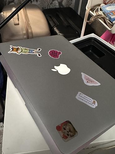 Ноутбуки Apple (MacBook): MacBook Air 13
2015 г
812 циклов
Работает отлично — 3