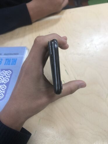 смартфоны fingerprint (сканер отпечатков пальцев): Представляем складной смартфон в элегантном черном цвете. Устройство