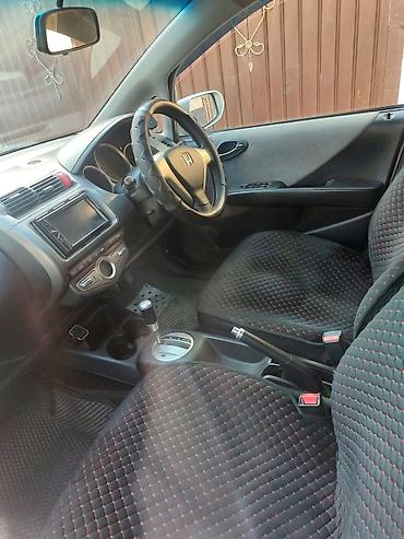 бензиновый скутер с кабиной купить: Honda Fit: 2004 г., 1.5 л, Автомат, Бензин, Хэтчбэк — 2