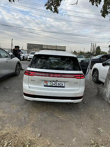GAC: Aion i50 (электромобиль, кроссовер/SUV), белый цвет.530 запасом хода — 1