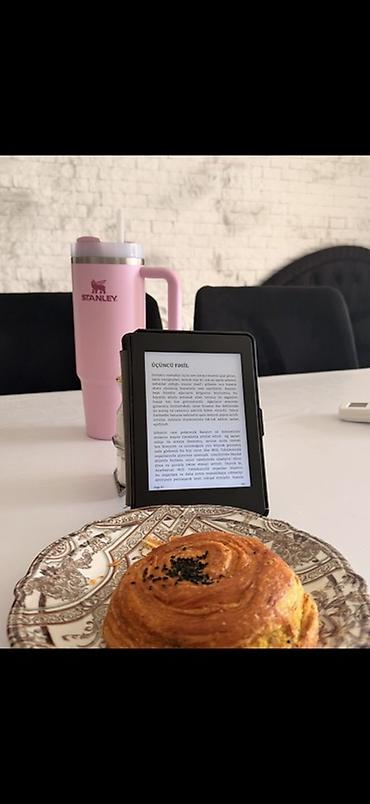 1984 kitab: Kindle Paperwhite 7 (7-ci nəsil) satılır. Cihaz çox səliqəli istifadə — 1