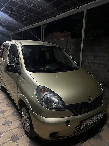 Toyota Yaris Verso: 2000 г., 1.3 л, Механика, Бензин, Минивэн