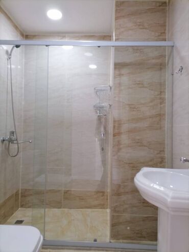 Uzunmüddətli kirayə mənzillər: Sumqayıt şəhəri,Sülh küçəsi,Baxca Şəhər yaşayış kompleksində,3 otaq — 10