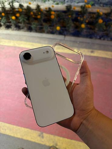 iphone 17 air: IPhone Air, Б/у, 256 ГБ, White Titanium, Защитное стекло, Чехол, 99 % — 1