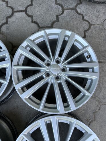 Диски: Литые Диски R 17 Subaru, Комплект, отверстий - 5, Б/у — 7