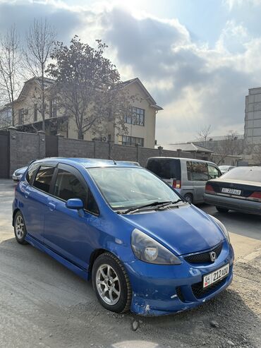 Honda: Honda Fit: 2003 г., 1.5 л, Вариатор, Бензин, Седан