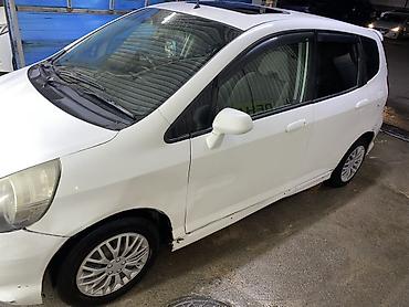 kiya bongo: Honda Fit: 2002 г., 1.3 л, Автомат, Бензин, Хэтчбэк — 2