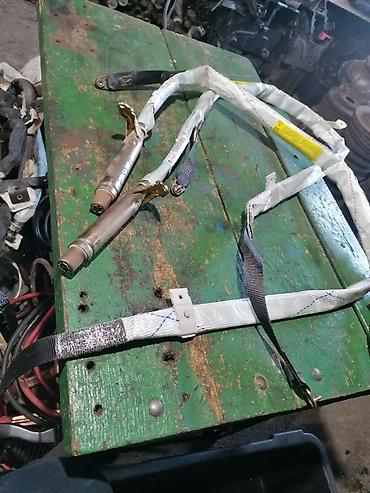 camac za prihranu: BMW E39 – vazdušni jastuci i delovi SRS sistema - Bočni/karoserijski — 2