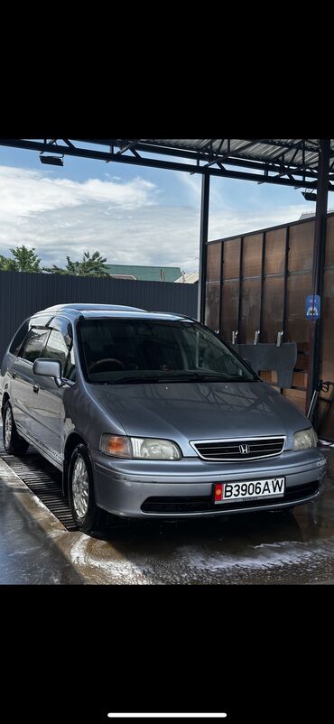 honda odyssey продаю: Honda Odyssey: 1998 г., 2.3 л, Автомат, Бензин, Вэн/Минивэн