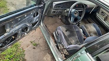 ом 615: Mazda 626: 1985 г., 0.2 л, Механика, Бензин, Хэтчбэк — 9
