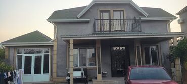 Həyət evləri və villaların satışı: 4 otaqlı, 2 kv. m, Orta təmir — 4